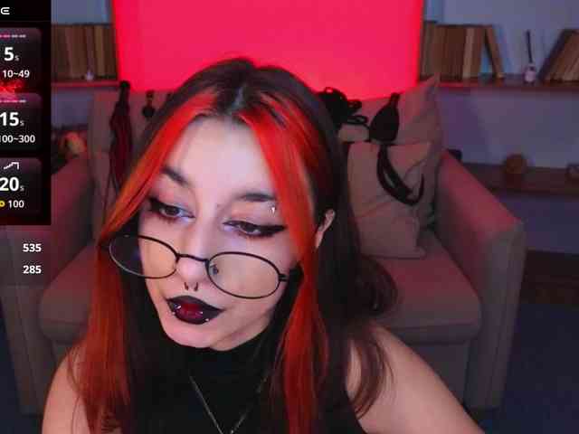 MistressMarcelline webcam