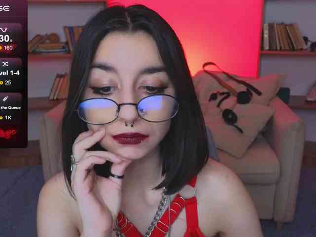 MistressMarcelline webcam