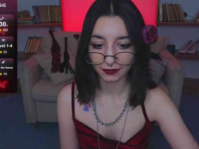 MistressMarcelline webcam