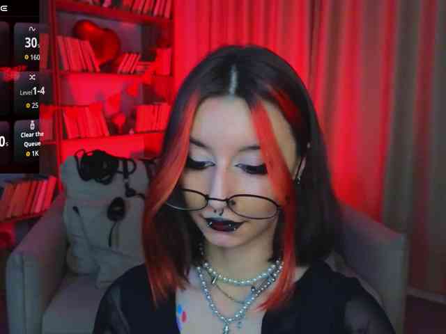 MistressMarcelline webcam