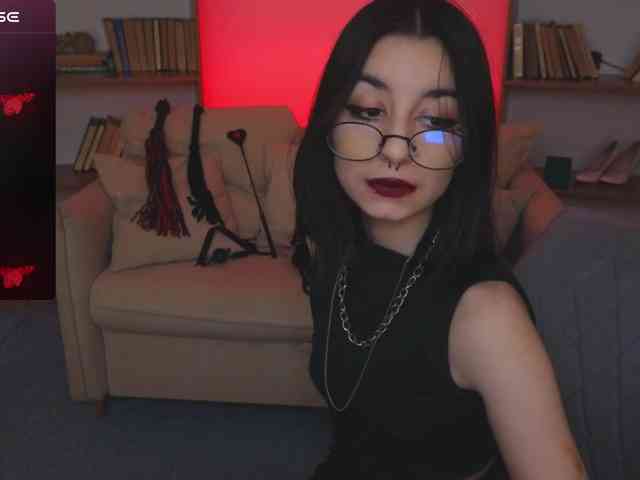 MistressMarcelline webcam