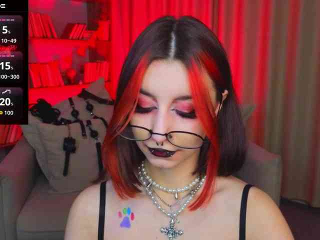 MistressMarcelline webcam