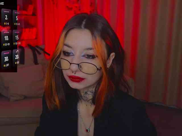 MistressMarcelline webcam