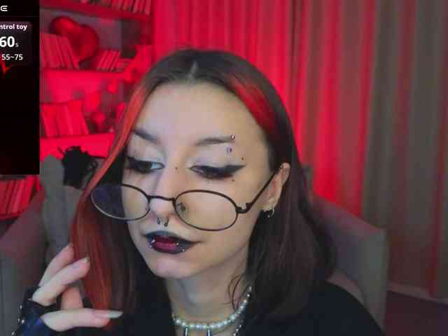 MistressMarcelline webcam