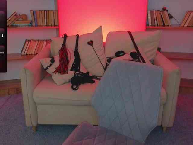 MistressMarcelline Live Webcam on BongaCams MistressMarcelline Live Webcam on BongaCams