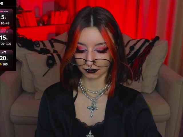 MistressMarcelline webcam