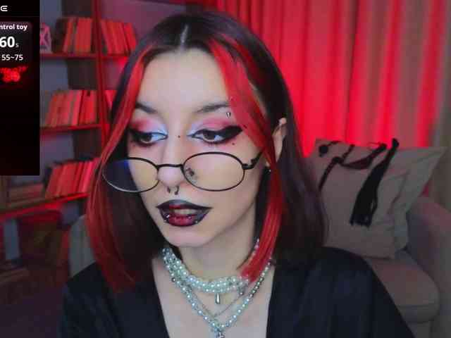 MistressMarcelline webcam