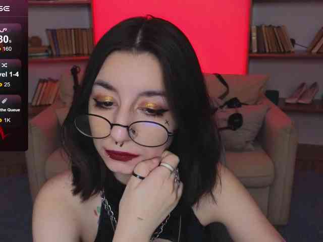 MistressMarcelline webcam
