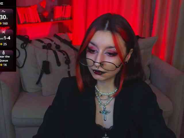 MistressMarcelline webcam