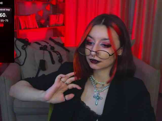 MistressMarcelline webcam