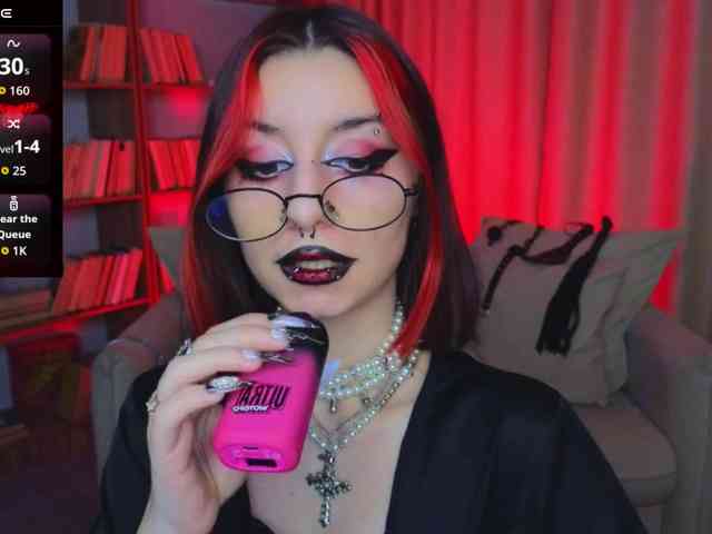 MistressMarcelline webcam