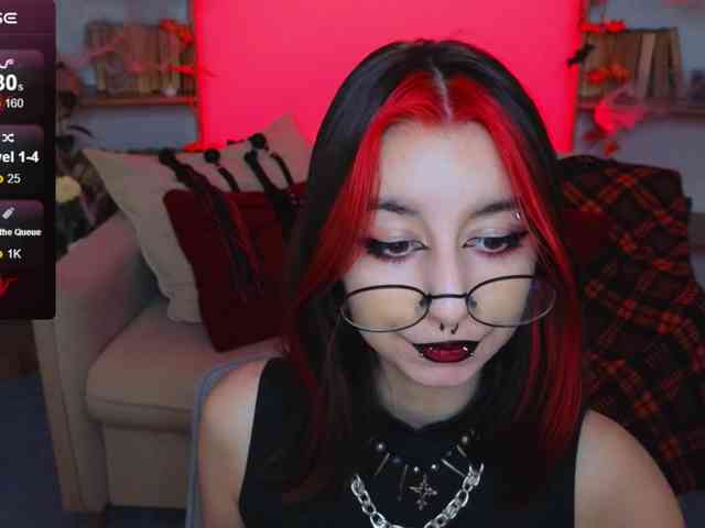 MistressMarcelline webcam