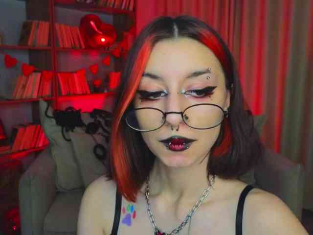MistressMarcelline webcam