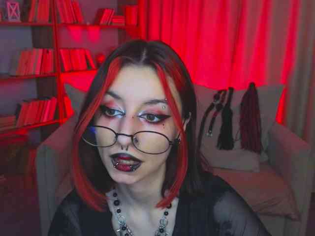 MistressMarcelline webcam