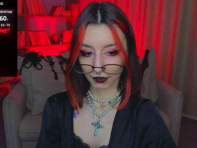 MistressMarcelline webcam