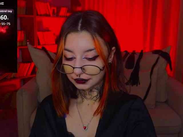 MistressMarcelline webcam