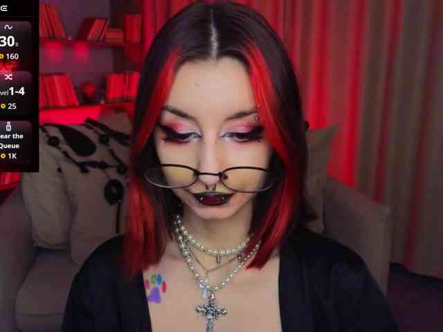 MistressMarcelline webcam