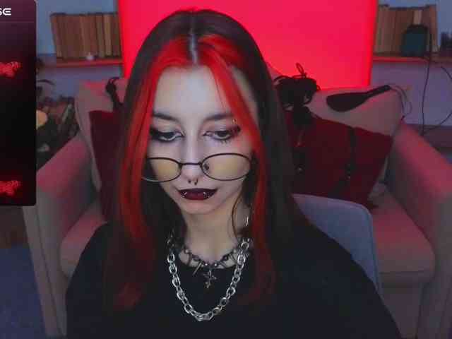 MistressMarcelline webcam