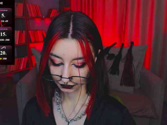 MistressMarcelline webcam