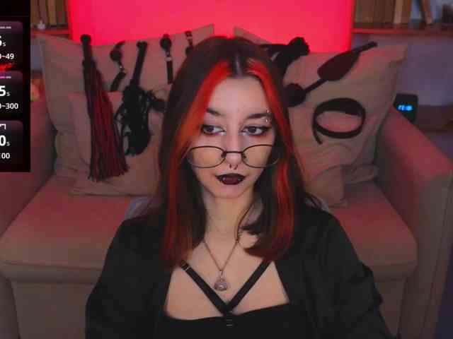 MistressMarcelline webcam