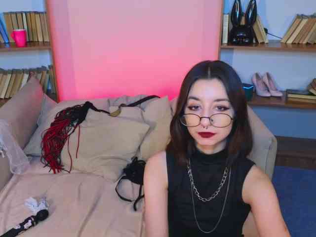 Модель: MistressMarcelline