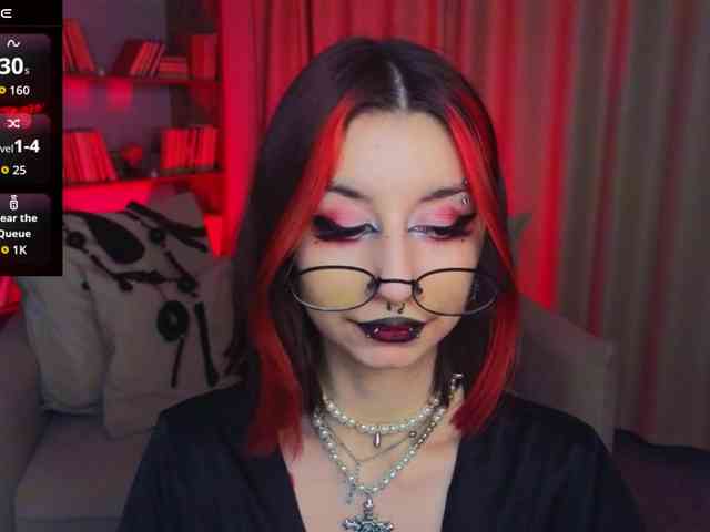 MistressMarcelline webcam