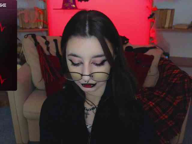 MistressMarcelline webcam