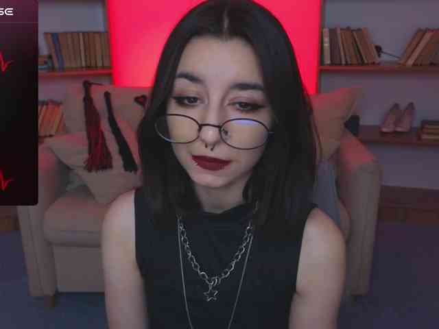 MistressMarcelline webcam