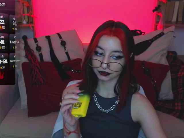 MistressMarcelline webcam