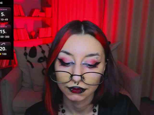 MistressMarcelline webcam