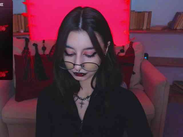 MistressMarcelline webcam