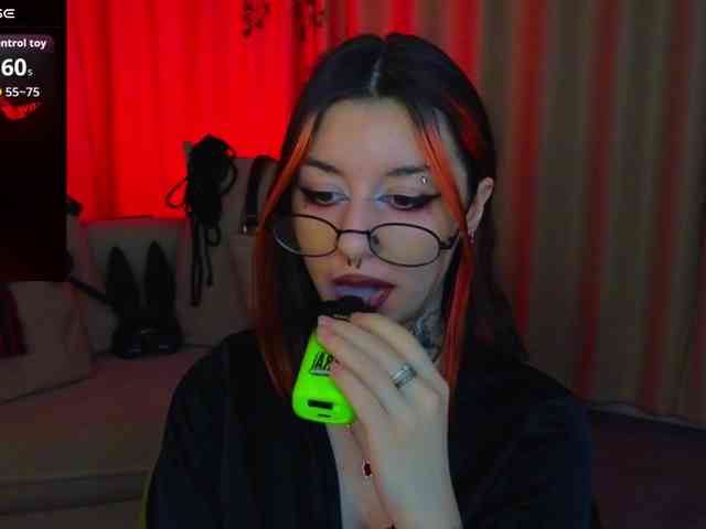 MistressMarcelline webcam