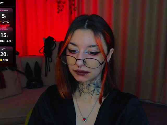 MistressMarcelline webcam