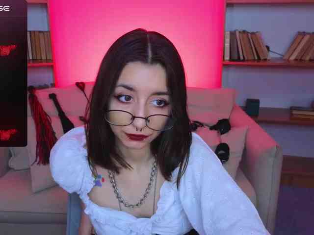 MistressMarcelline webcam