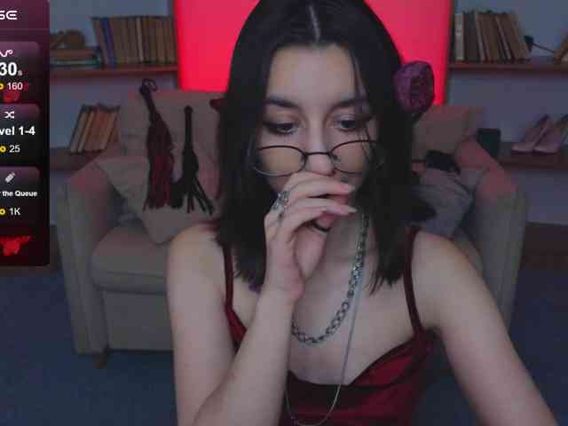 MistressMarcelline webcam
