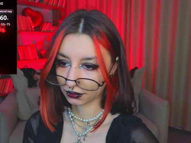 MistressMarcelline webcam