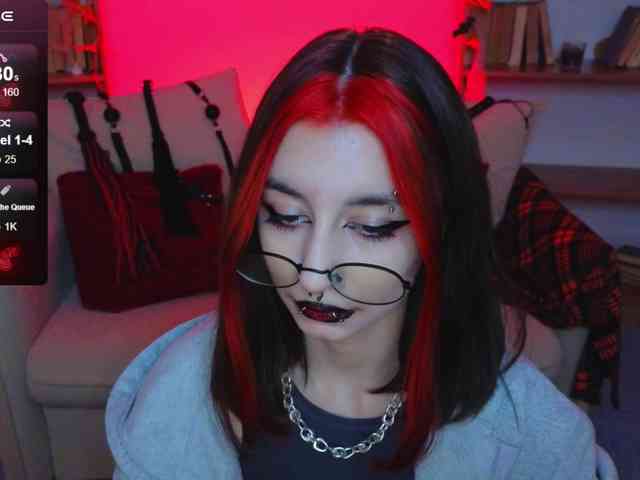 MistressMarcelline webcam