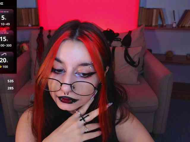 MistressMarcelline webcam