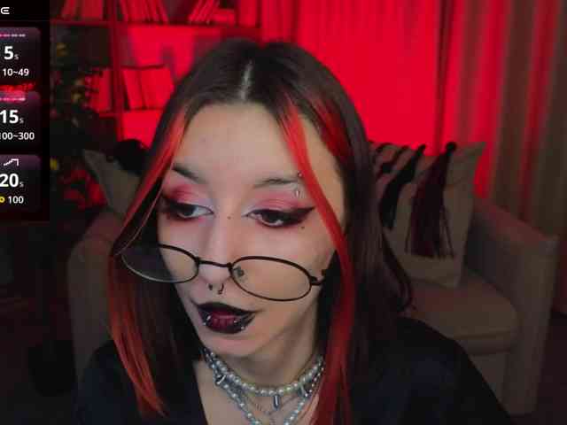 MistressMarcelline webcam