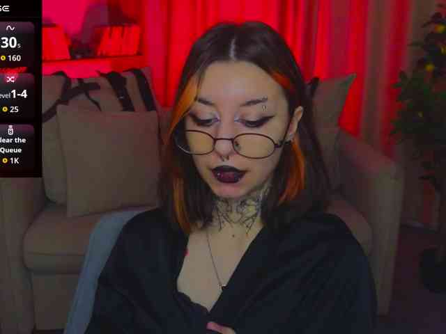 MistressMarcelline webcam