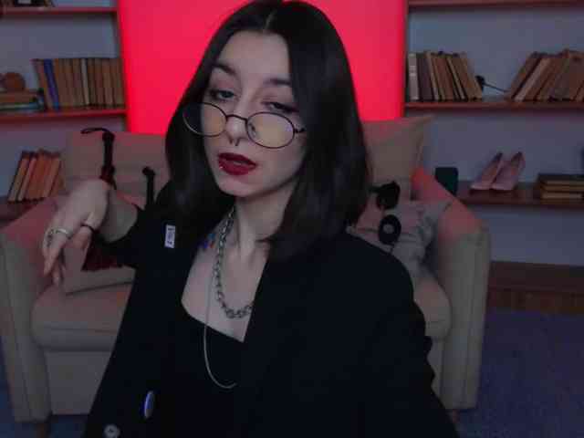 MistressMarcelline webcam