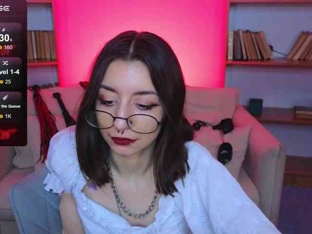 MistressMarcelline webcam