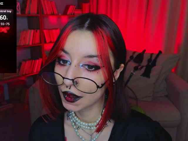 MistressMarcelline webcam