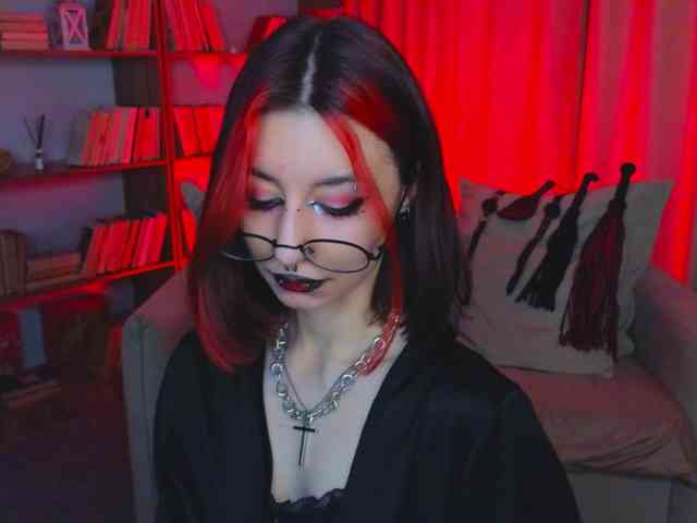 MistressMarcelline webcam