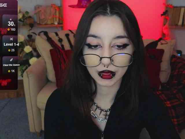 MistressMarcelline webcam