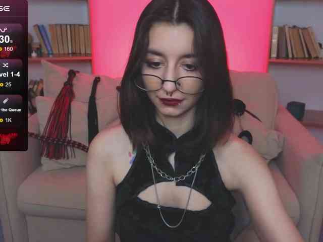 MistressMarcelline webcam