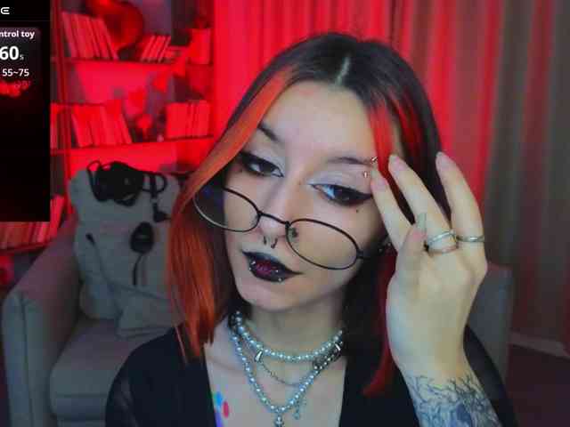 MistressMarcelline webcam