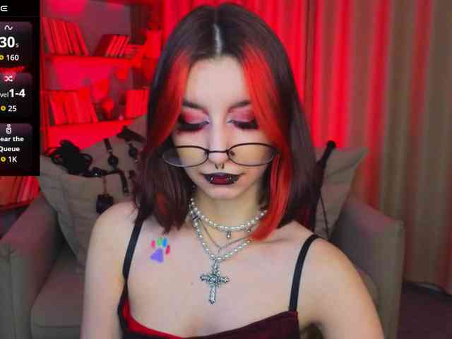 MistressMarcelline webcam