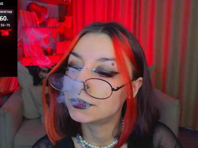 MistressMarcelline webcam