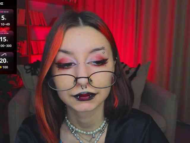 MistressMarcelline webcam